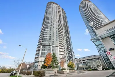 135 Village Green Square 198, Toronto E07, On M1s 0g3
