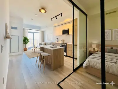 Condo Apartment in Toronto