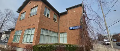 400 Dundas Street G - T4 Room 2, Whitby, On L1n 0k1