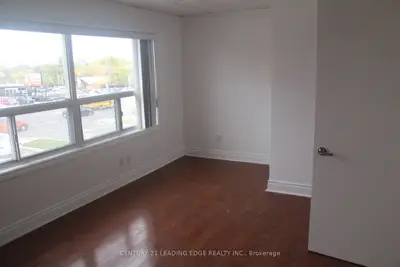 1887 Lawrence Avenue E A, Toronto E04, On M1r 2y3