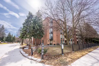 1525 Diefenbaker Court 402, Pickering, On L1v 3w1
