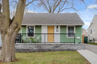 24 York Street, Ajax, On L1s 1s8