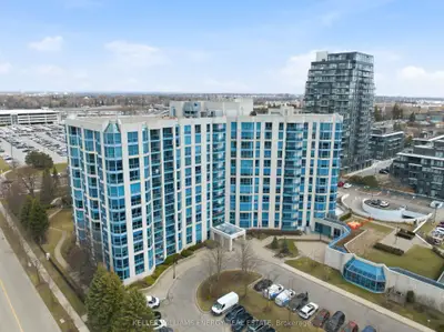 360 Watson Street W 903, Whitby, On L1n 9g2