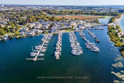 1295 Wharf Street 20, Pickering, ON L1W 1A2