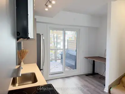 15 Calamint Lane, Toronto, On M1w 2h1