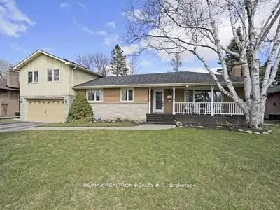 325 Cochrane Street Upper, Whitby, On L1n 5j4