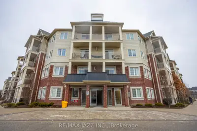 80 Aspen Springs Drive 308, Clarington, On L1c 0v4