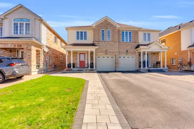58 Decourcy-ireland Circle, Ajax, On L1t 0k6