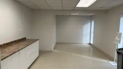 3545 Kingston Road 2nd Fl, Toronto, On M1m 1r7