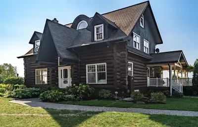 3741 Lakeshore Road E, Clarington, On L1b 1l9