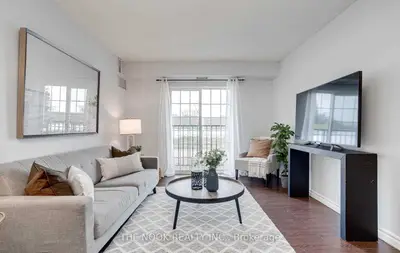 90 Aspen Springs Drive 109, Clarington, On L1c 5n7