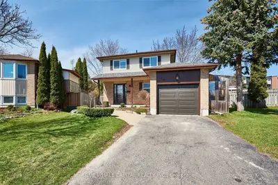 658 Crimson Crescent Bsmt, Oshawa, On L1j 8c6