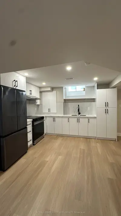 1108 Skyridge Boulevard, Pickering, On L1x 0m8