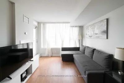 25 Town Centre Court 2106, Toronto E09, On M1p 0b4
