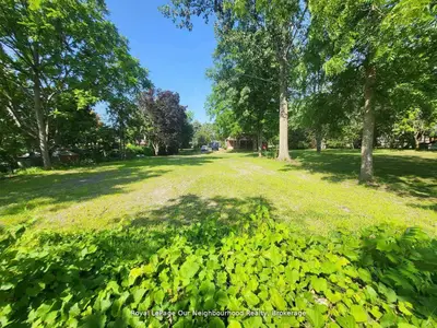 221a Liberty Street N, Clarington, On L1c 2m6