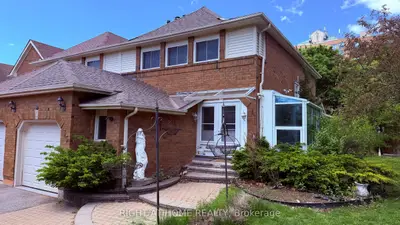 35 Davies Crescent, Whitby, On L1n 8x4