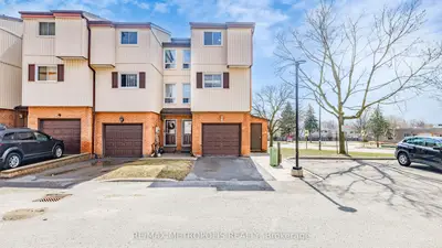 601 Galahad Drive 19, Oshawa, On L1k 1l9