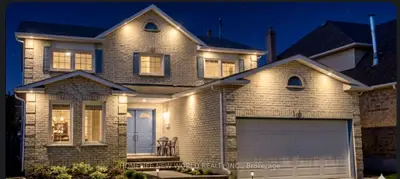 10 Holden Court, Whitby, On L1n 9a1