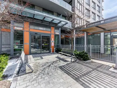 195 Bonis Avenue 2206, Toronto, On M1t 3w6