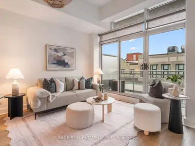 233 Carlaw Avenue 811, Toronto, On M4m 3n6