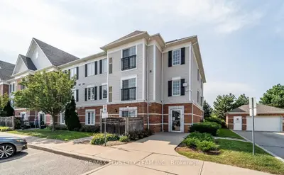 94 Aspen Springs Drive 201, Clarington, On L1c 5n4