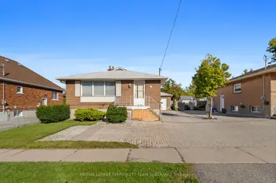 378 Elmgrove Avenue, Oshawa, On L1j 2c5
