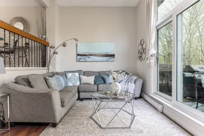 350 Camelot Court 37, Oshawa, On L1g 6p7