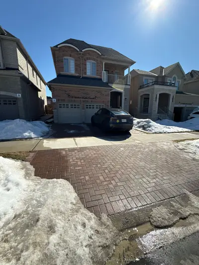 11 Northern Breeze Crescent Lower, Whitby, On L1r 0p4
