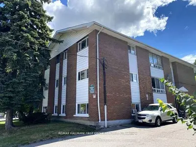11 Fairbanks Street, Oshawa, On L1h 2l7