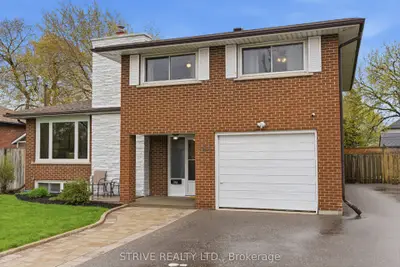 284 College Avenue, Oshawa, On L1j 1r8