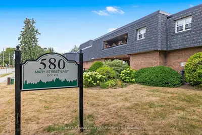 580 Mary Street E 102, Whitby, On L1n 2r3