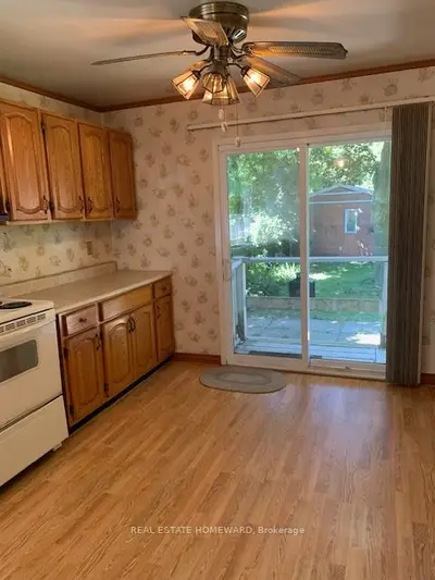 68 Eastville Avenue, Toronto E08, On M1m 2n9