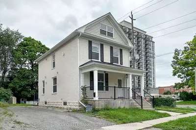 242 Kendal Avenue 2, Oshawa, On L1g 5b5