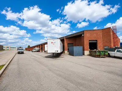 130 Dynamic Drive 20-21, Toronto, On M1v 5c9