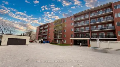 131 Taunton Road E 201, Oshawa, On L1g 3t8