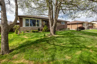 422 Glenalan Avenue, Oshawa, On L1j 3l1