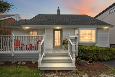 66 Harewood Avenue, Toronto, On M1m 2r3