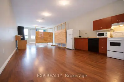 1038 Coxwell Avenue 2nd Floor, Toronto E03, On M4c 3g5