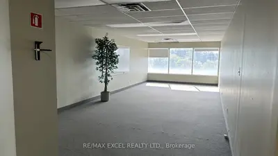 2425 Eglinton Avenue E 209, Toronto, On M1k 5g8