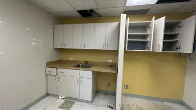 2425 Eglinton Avenue 202 D-c, Toronto, On M1k 5g8
