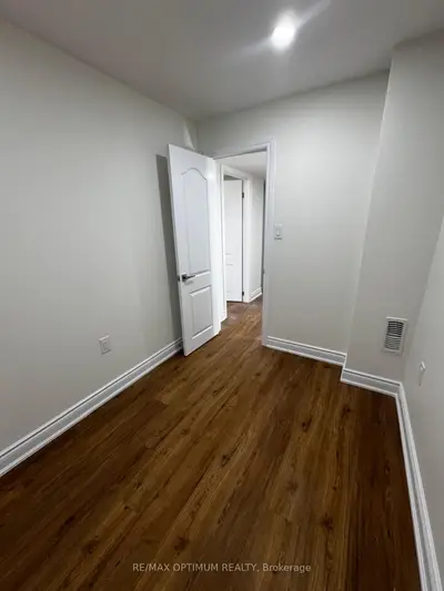 204 Ronald Guscott Basement Street, Oshawa, On L1k 3g3