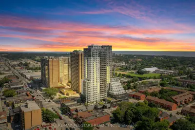 286 Main Street 1811, Toronto, On M4c 0b3