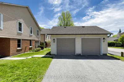 1055 Central Pk Boulevard N 32, Oshawa, On L1g 7m4