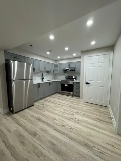 36 Bonnycastle Drive Bsmt, Clarington, On L1c 4t1