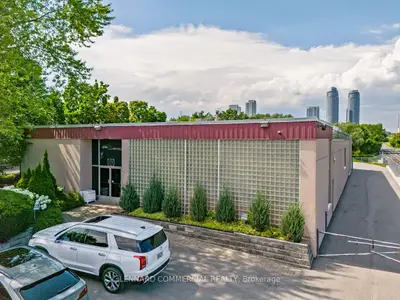 60 Progress Avenue, Toronto, On M1p 2y4