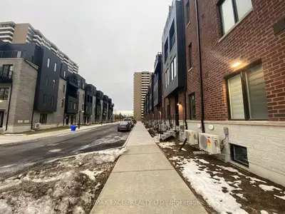 10 Calamint Lane 61, Toronto, On M1w 2h1