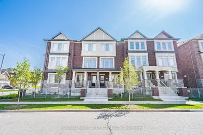 529 Old Harwood Avenue, Ajax, On L1z 0v2