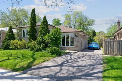 106 Fitzgibbon Avenue, Toronto E08, On M1k 4a3