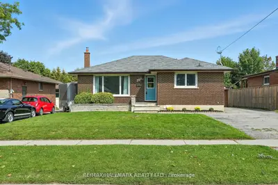 301 Farewell Street Main, Oshawa, On L1h 6l8