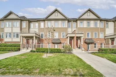 2500 Hill Rise Court 127, Oshawa, On L1l 0m6